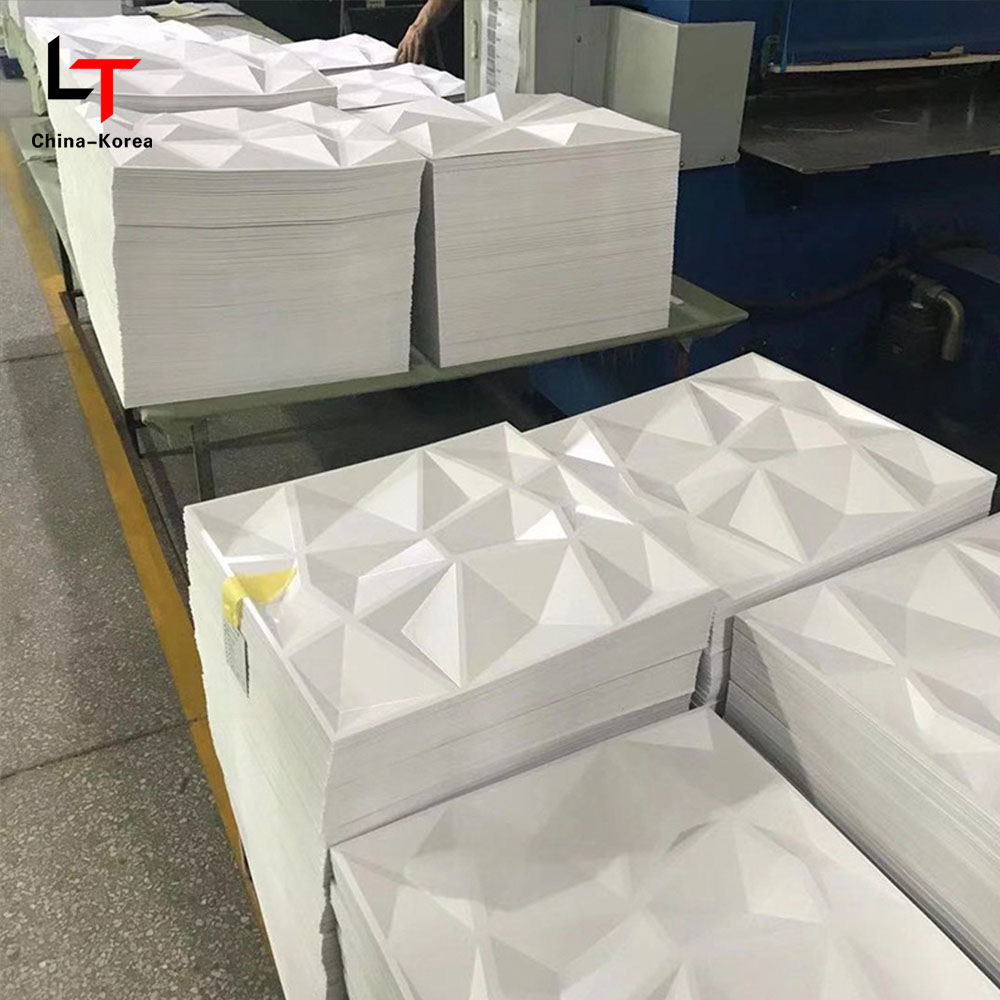 現代の 3D PVC 壁パネル/ステッカーインテリア防水マットブラックダイヤモンド形状リビングルーム寝室の壁の装飾防水